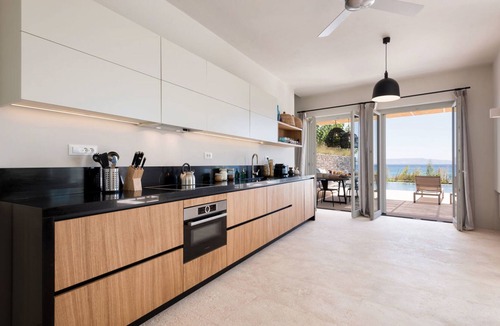 Drios Villa | R1358 8 Bed | Massi Estate | Golden Beach