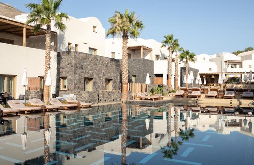 Kamari Hotel | Radisson Blu Zaffron Resort, Santorini