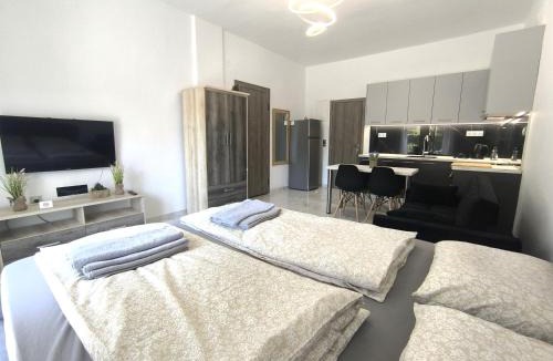 Katerini Apartment | Rael Apartments - free Parking