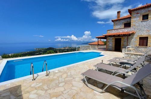 Lefktron Villa | Rathimata Villas