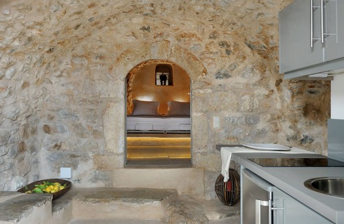 Lefktron House | Recently Renovated 1830's Monastery with Garden And Boutique Amenities