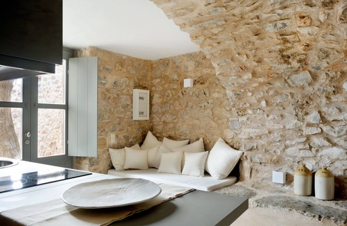 Lefktron House | Recently Renovated 1830's Monastery with Garden And Boutique Amenities