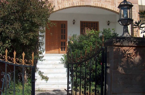Chios Town House | Red Sun
