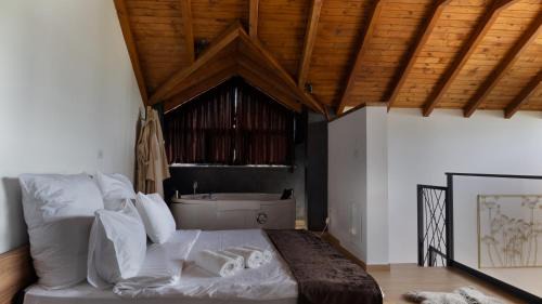 Restelicë Villa | Ren Villas