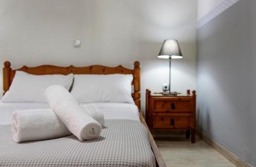 Athens Apartment | Renovated one bedroom flat in Kerameikos with courtyard by bnbPLUS