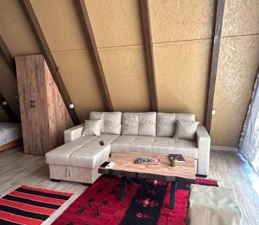 Shkoder County House | Rent Cabin Miri