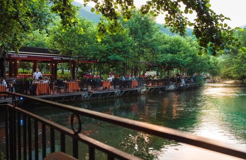 Vitomiricë Hotel | Resort Anes Drinit