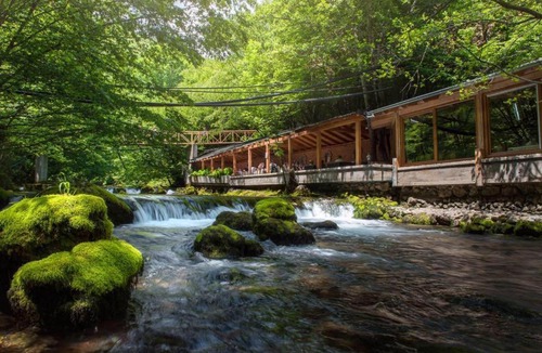 Vitomiricë Hotel | Resort Ujevara e Drinit