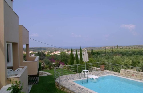 Houdetsi House | Rethymno: A wonderful place to stay-Suitable for families.