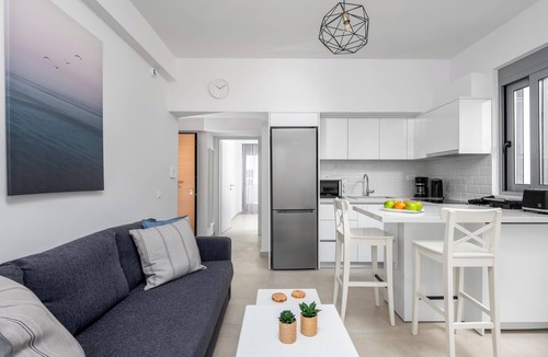 Rhodes Apartment | Retreat Apartment in Rhodes Town