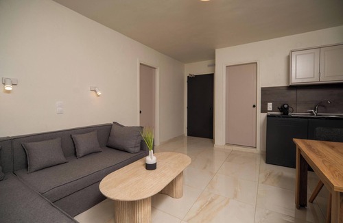 Agia Marina Apartment | Rhoe Seaside Apartments