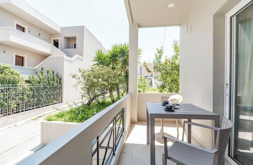 Agia Marina Apartment | Rhoe Seaside Apartments