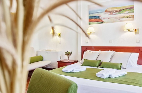 Skopelos Town Hotel | Rigas Hotel Skopelos by GHH
