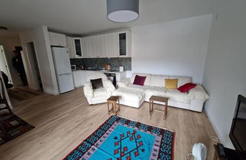 Pejë Apartment | River appartment, te Myza