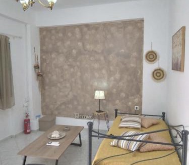 Melikia Apartment | RIVER SIDE HOUSE
