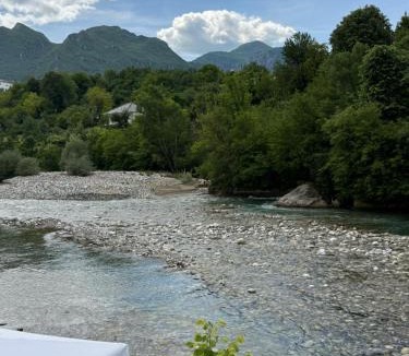 Sakës Apartment | Riverside Rooms Klos