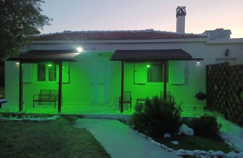 Stafylos House | RODOTHEA HOME: Complete tranquility combined with a host of amenities!