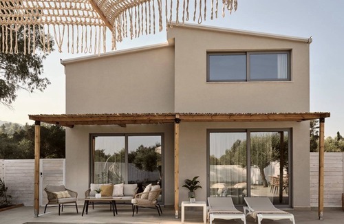 Vasilikos Villa | Roma 2/bedroom Maisonette