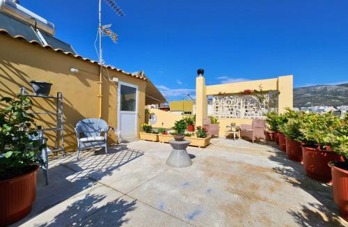 Agios Dimitrios Apartment | Roof Garden Loft