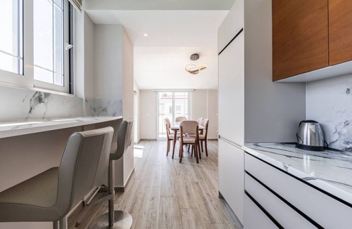 Golem Apartment | Rooftop Apartment with Private Pool by PikHost