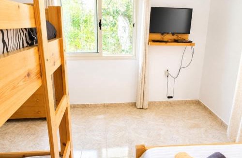 Borsh Apartment | Room in Borsh D