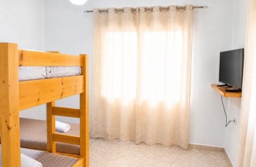 Borsh Apartment | Room in Borsh D