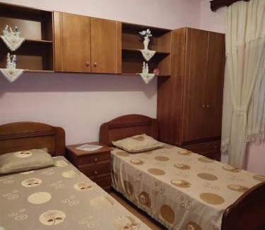 Udenisht House | Room's for you