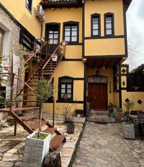 Kruje House | ROOMS EMILIANO Castle of Kruja