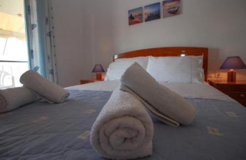 Piqeras House | Rooms to let Spiropali