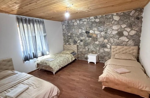 Theth House | Rosi peak Guesthouse