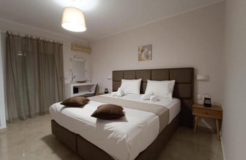 Agios Sostis Hotel | Roussa's Apartments