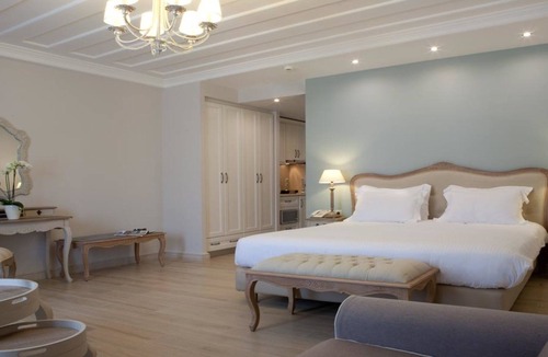 Nidri Hotel | Royal Nidri Hotel & Apartments
