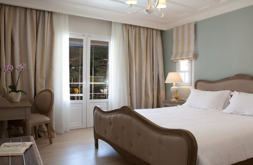 Nidri Hotel | Royal Nidri Hotel & Apartments