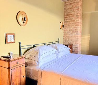 Rade Hotel | Sacro e Profano Albania