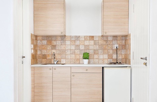 Piso Livadi House | San Antonio Summer House by GHH
