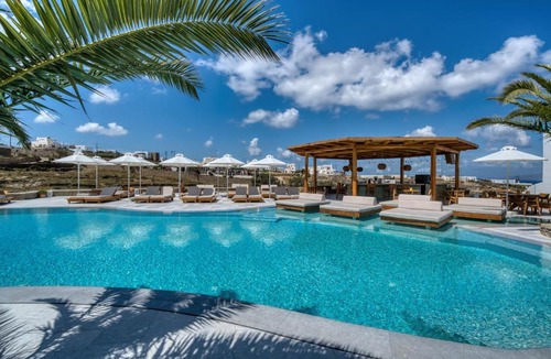 Mykonos Town Hotel | San Antonio Summerland