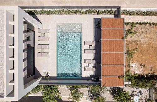 Daratsos Villa | Sancy Luxury Villa - 400m beach, "Heated" pool & Gym