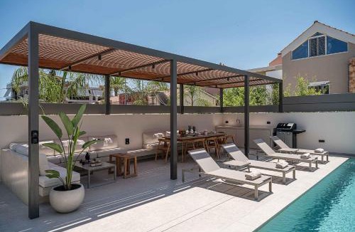 Daratsos Villa | Sancy Luxury Villa - 400m beach, "Heated" pool & Gym