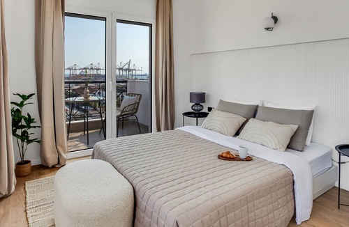 Thessaloniki Apartment | Sanders Arch - Inviting 1-Bdr. Apt. w/ Balcony