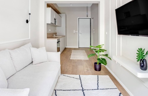 Neapoli-Sykies Apartment | Sanders New Town - Adorable 1-Bdr. Apt. w/ Balcony