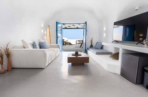 Fira Villa | Sandra's Cave Suite with Jacuzzi and Sea view.