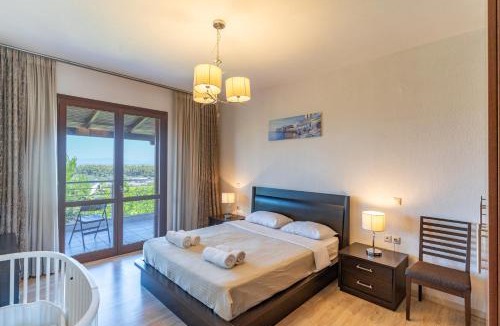 Sane Villa | Sani Breeze by halu!
