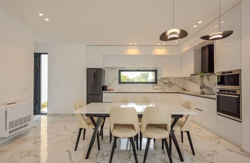 Ishem House | SanPietro Vacation Villa 003