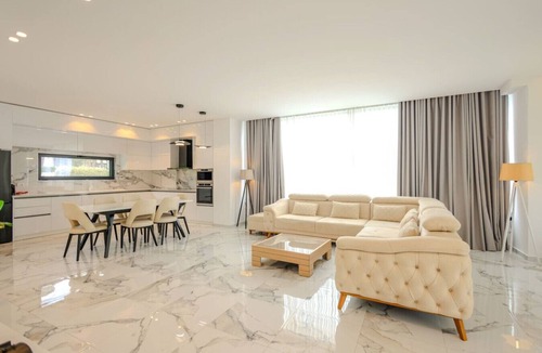 Ishem House | SanPietro Vacation Villa 003
