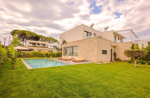 Ishem House | SanPietro Vacation Villa 003