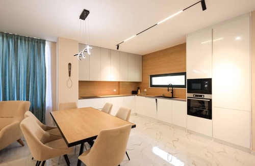 Ishem Apartment | SanPietro Vacation Villa 012