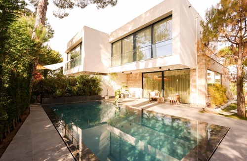 Ishem Villa | SanPietro Vacation Villas