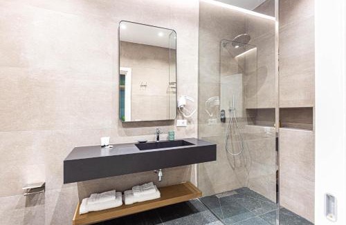 Dhermi Apartment | Santorini Luxury Room 5 - Beach Access, Parking and more