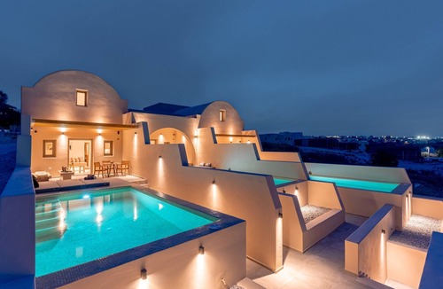 Vothon Villa | Santorini - Villa - Sleeps 5 - Pool - Parking