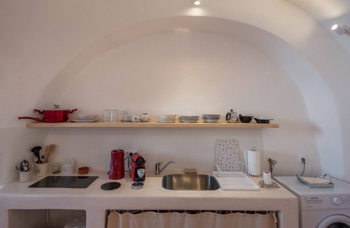Santorini Villa | Santorinio Yellow House